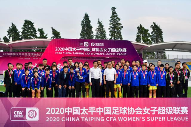特变电工股价大幅下滑，散户应如何应对？